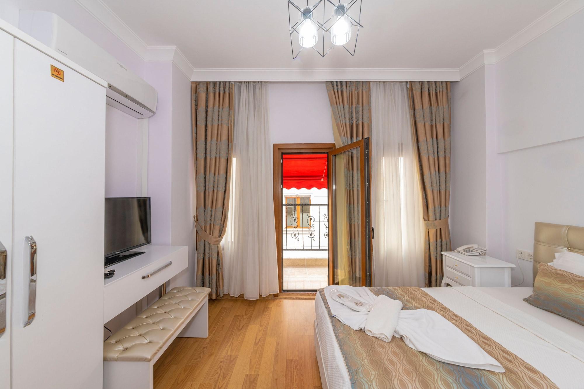Rosalie Palace מלון 2*