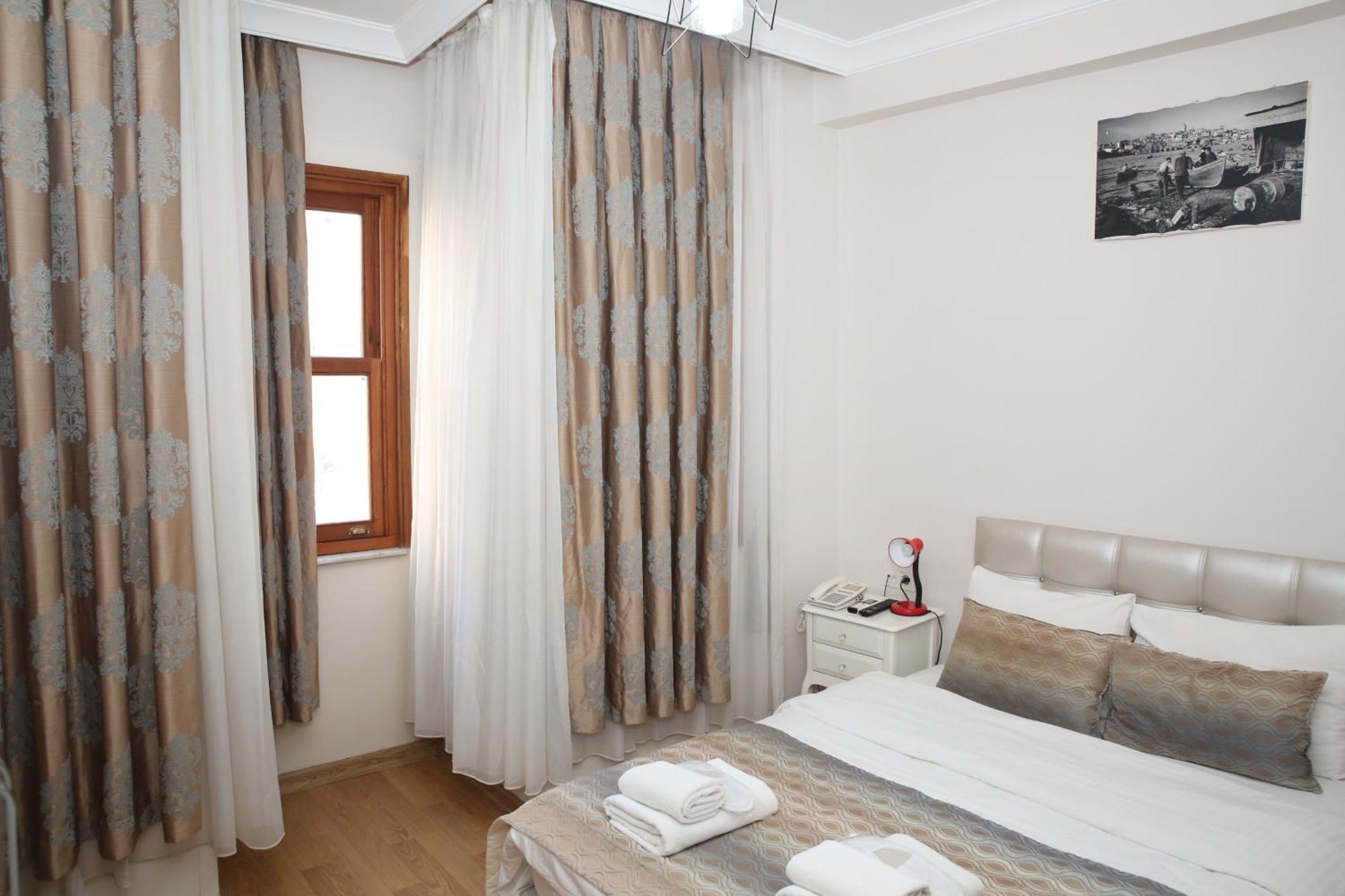 מלון Rosalie Palace 2*