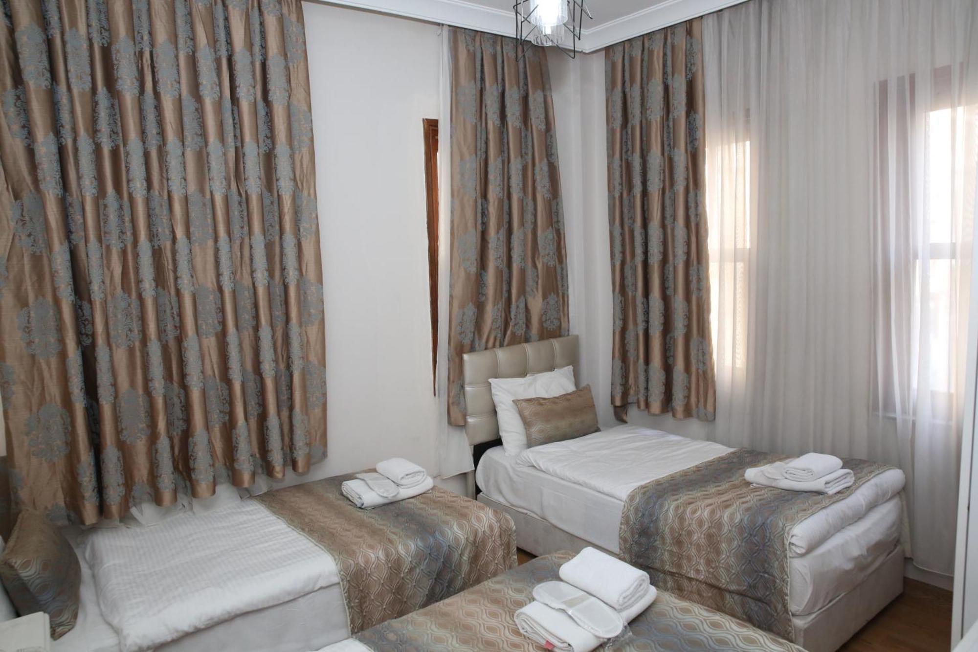 מלון Rosalie Palace 2*